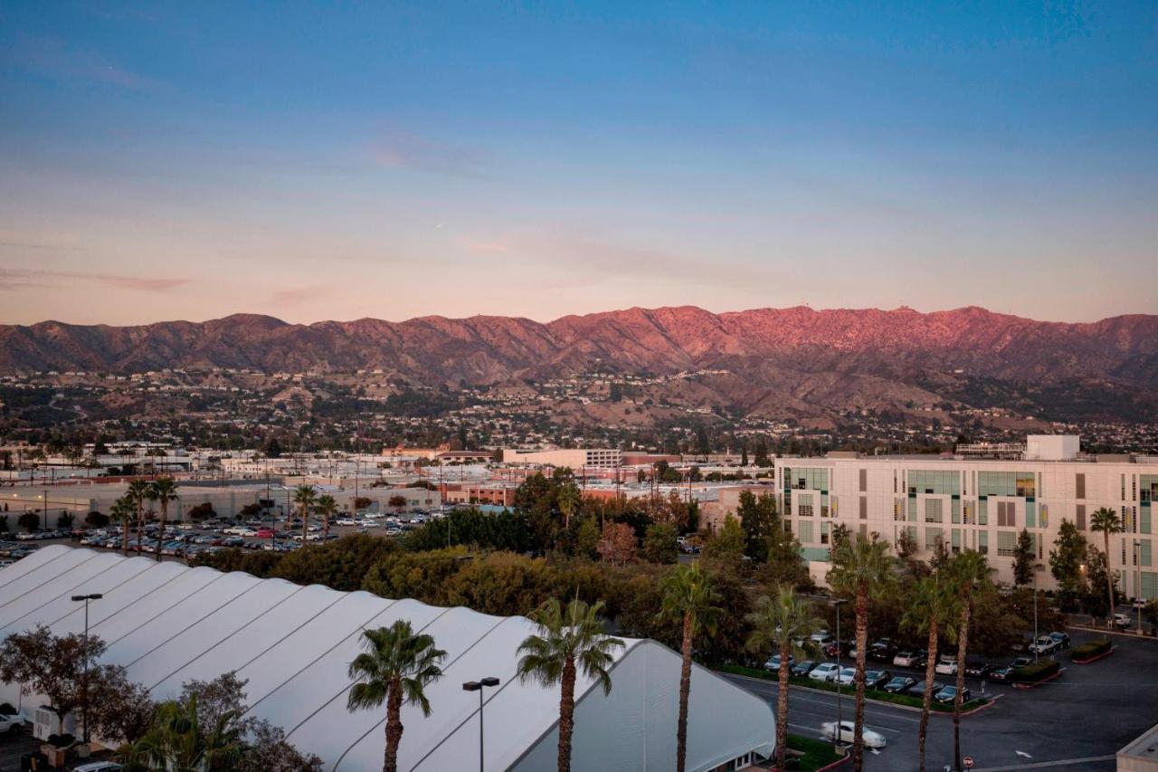 Los Angeles Marriott Burbank Airport Dış mekan fotoğraf